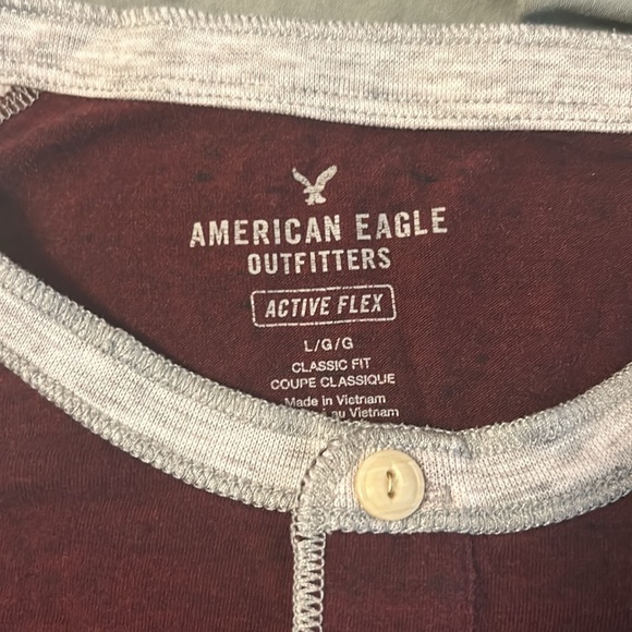 American Eagle Outfitters Red and Gray Raglan Tee - Picture 2 of 2